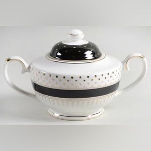 ISO Grace’s Teaware Pin Dot Black Sugar Bowl
